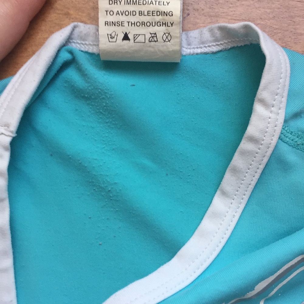 Roxy Rashguard - Picture 8 of 8